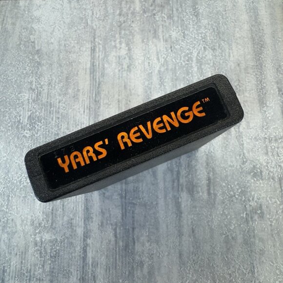 Yars' Revenge (Atari 2600, 1981) CIB COMPLETE Tested With Comic - Picture 4 of 16